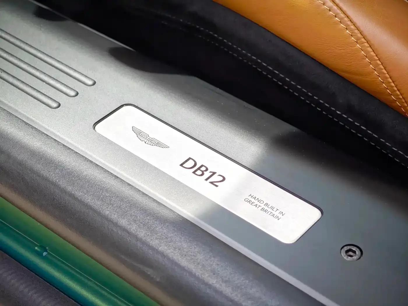 Aston Martin DB12 2025 4.0T V8 Coupe — миниатюра 13