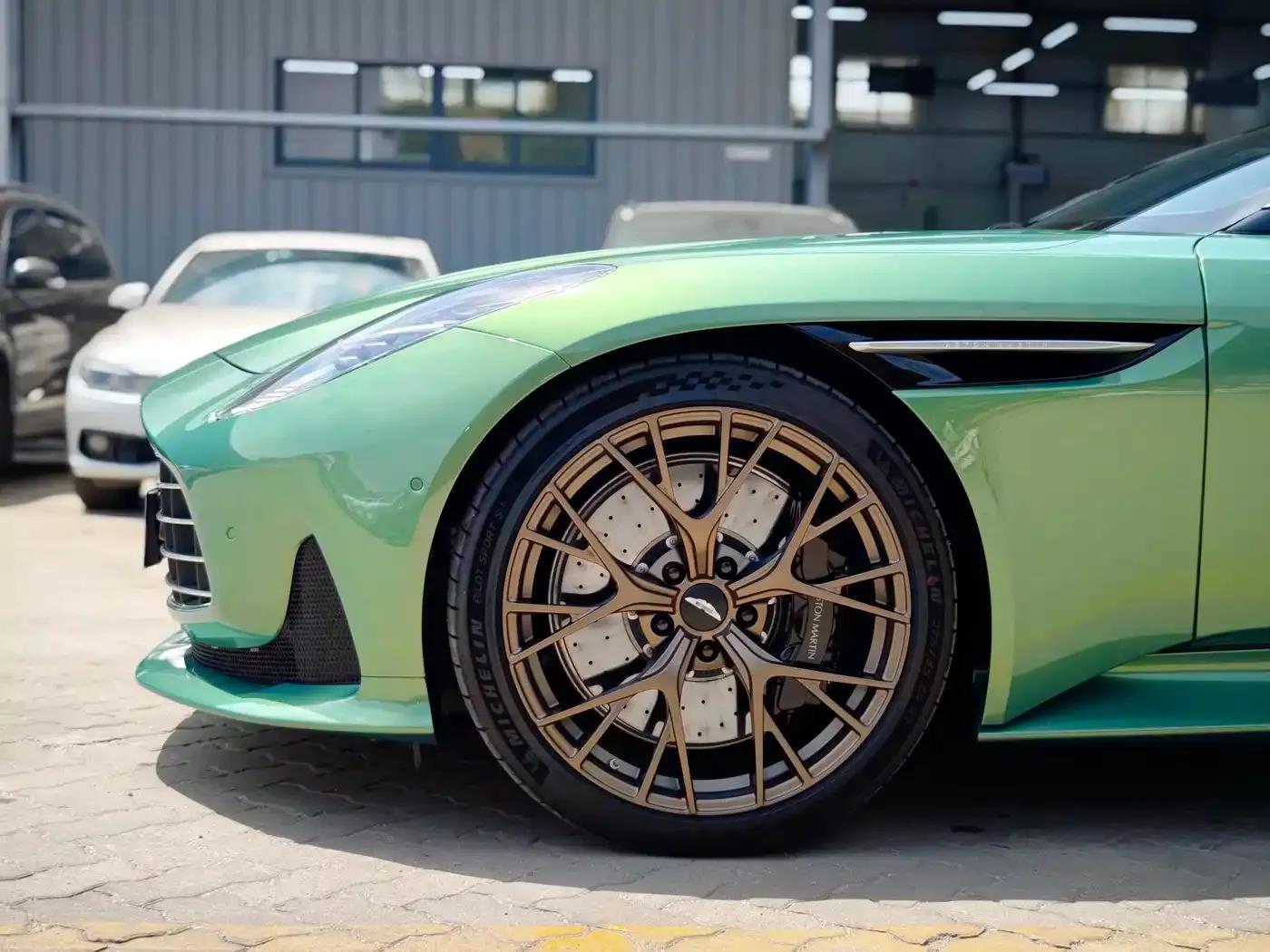 Aston Martin DB12 2025 4.0T V8 Coupe — миниатюра 21