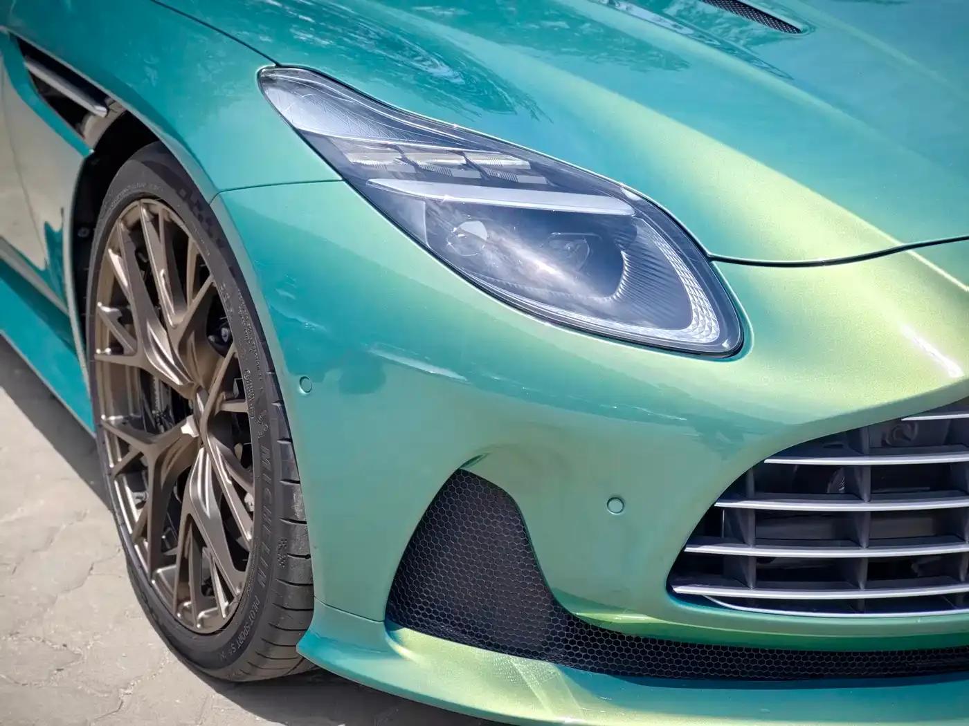 Aston Martin DB12 2025 4.0T V8 Coupe — миниатюра 5