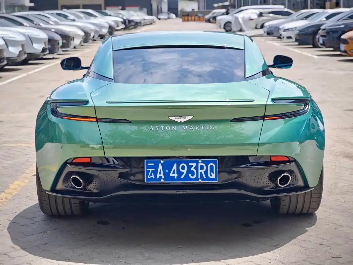 Aston Martin DB12 2025 4.0T V8 Coupe — миниатюра 9