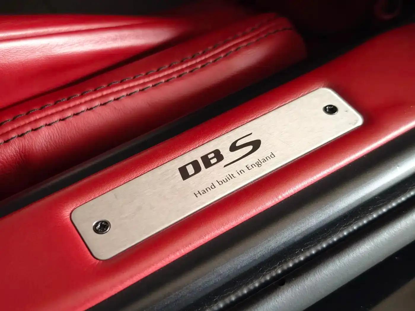 Aston Martin DBS 2009 6.0 Touchtronic Coupe — миниатюра 12
