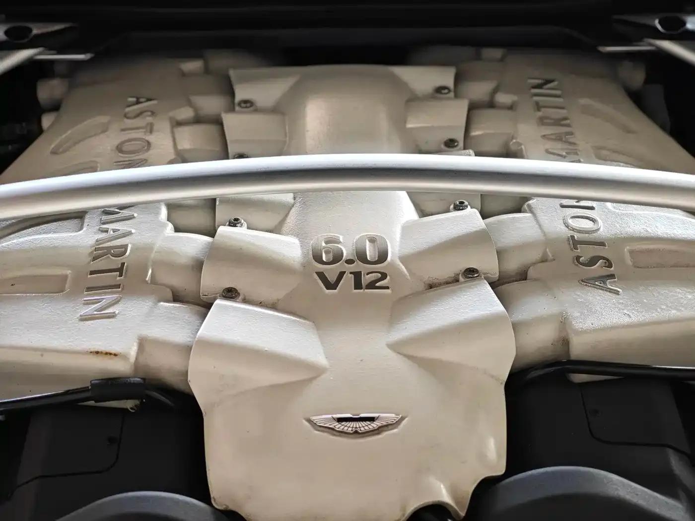 Aston Martin DBS 2009 6.0 Touchtronic Coupe — миниатюра 13