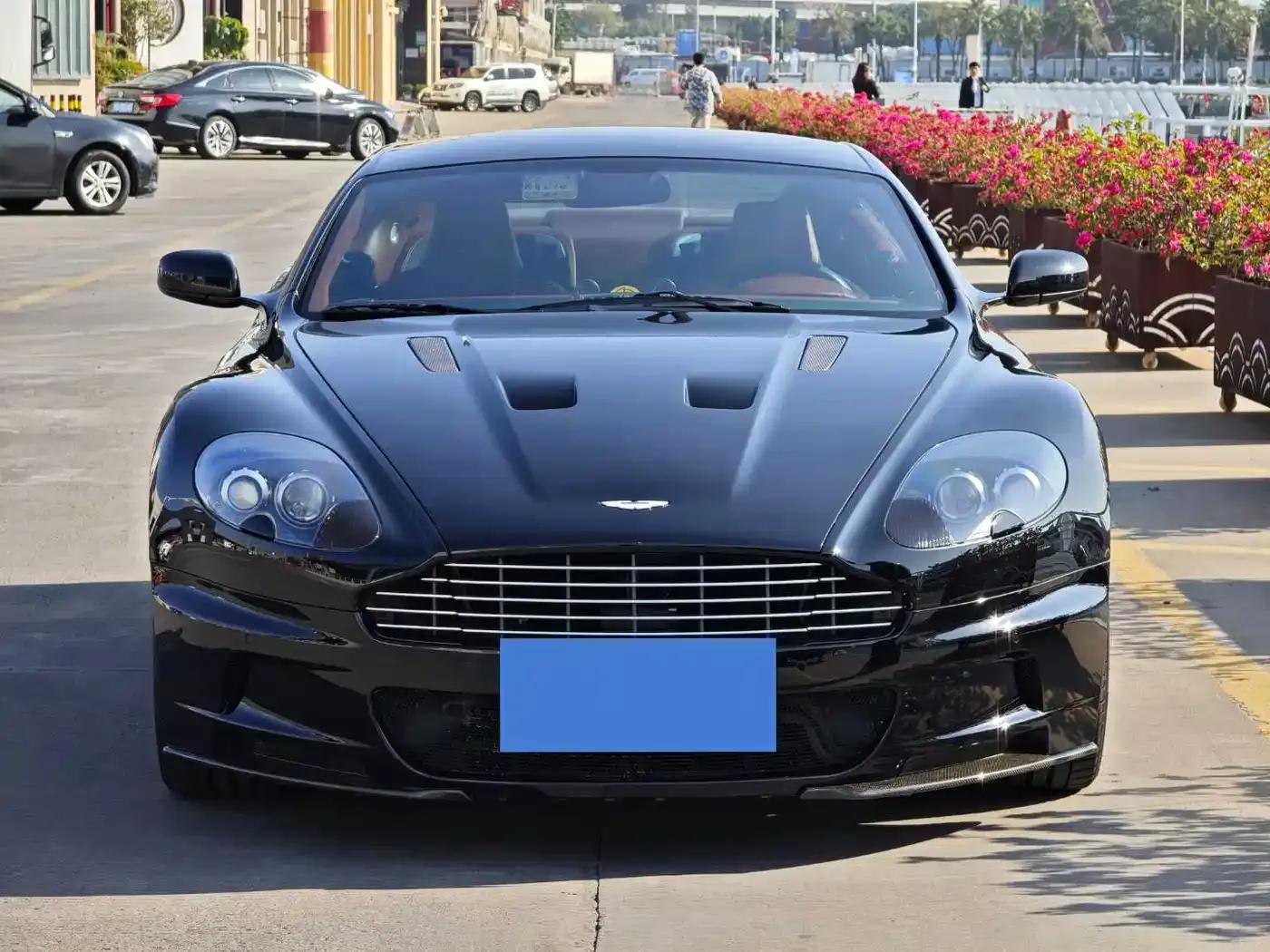 Aston Martin DBS 2009 6.0 Touchtronic Coupe — миниатюра 3
