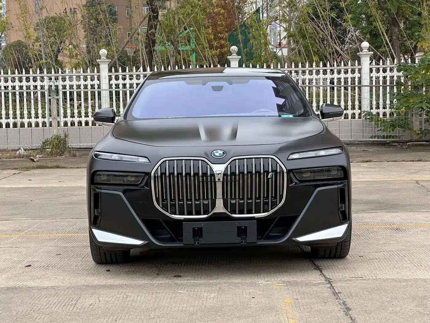 BMW i7 2023 eDrive50L M Sport Package — миниатюра 2