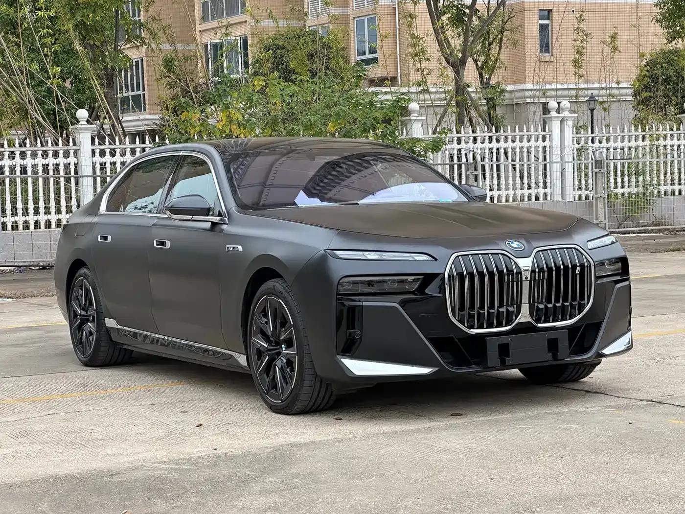 BMW i7 2023 eDrive50L M Sport Package — миниатюра 3