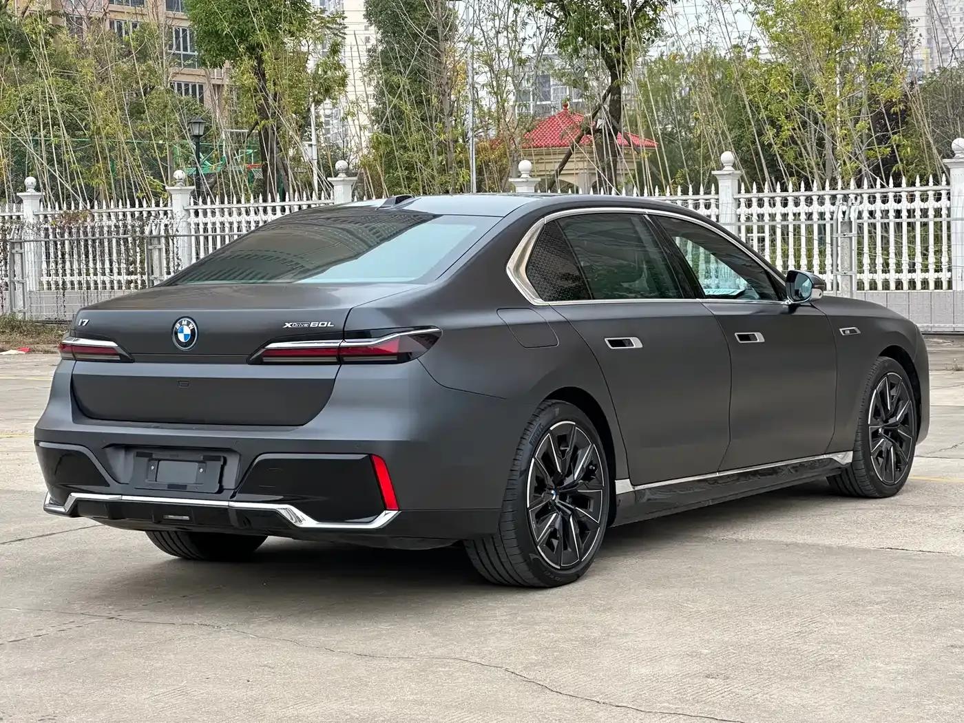 BMW i7 2023 eDrive50L M Sport Package — миниатюра 7