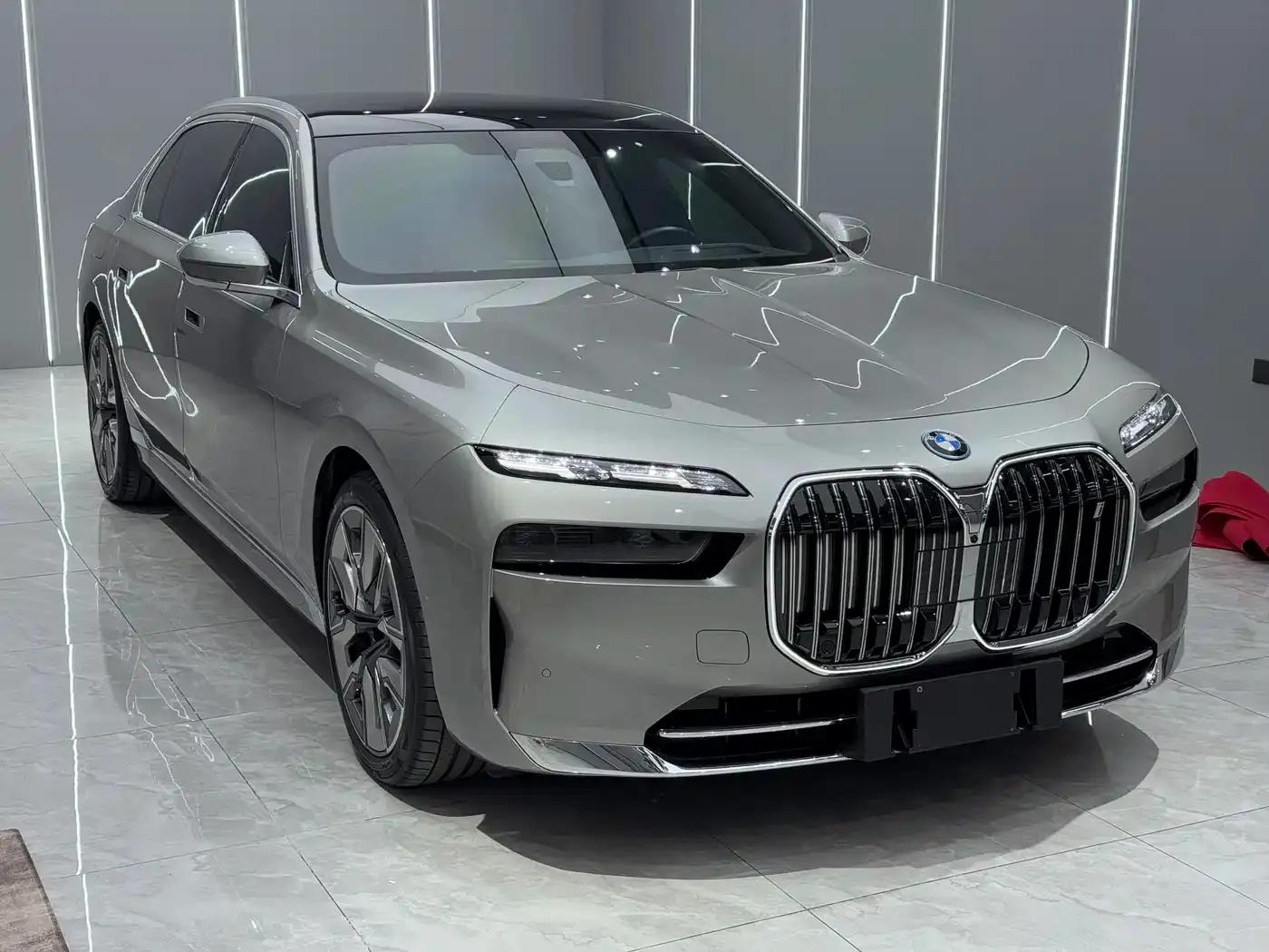 BMW i7 2023 eDrive50L Luxury Package — миниатюра 3