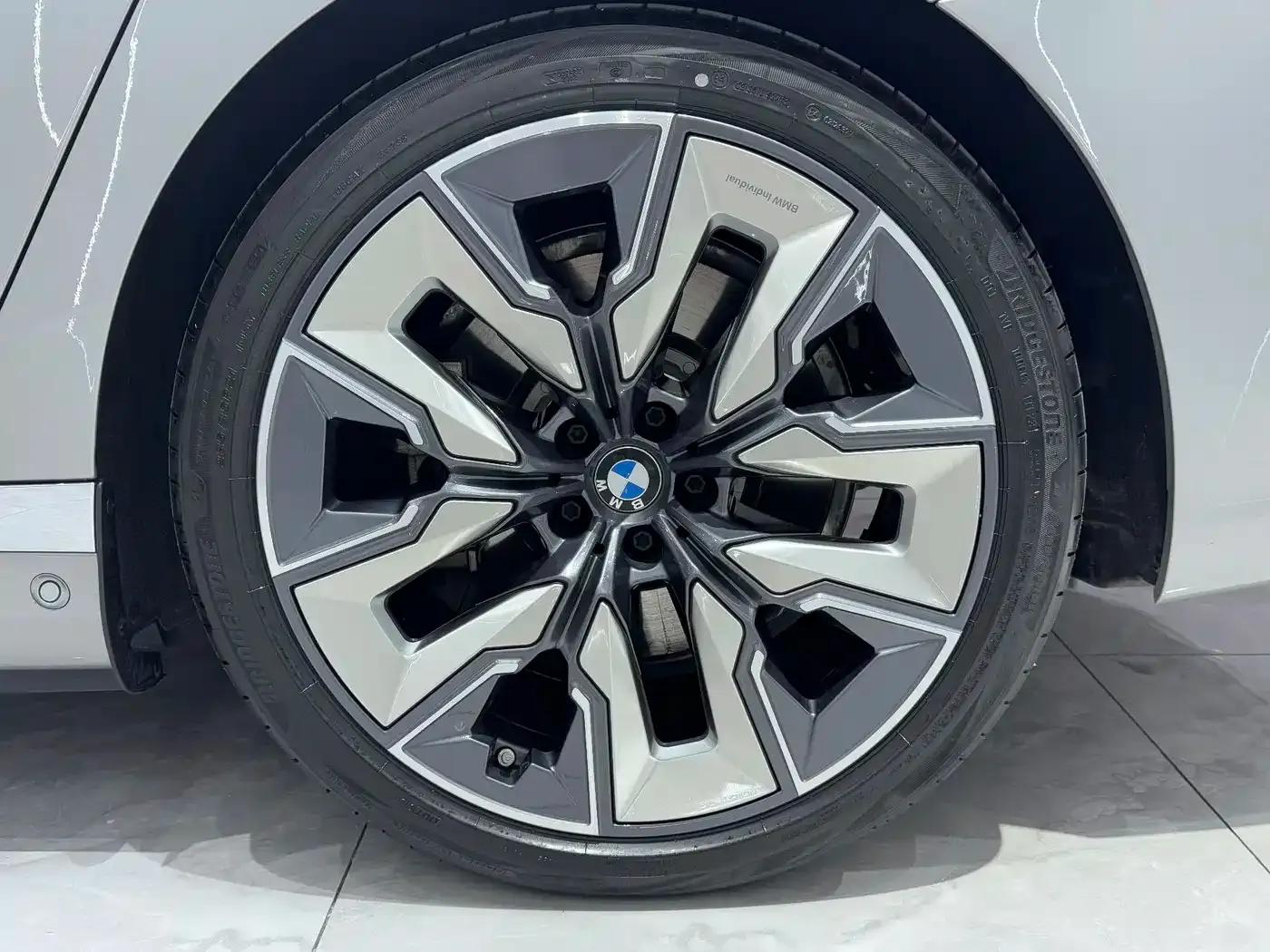 BMW i7 2023 eDrive50L Luxury Package — миниатюра 22