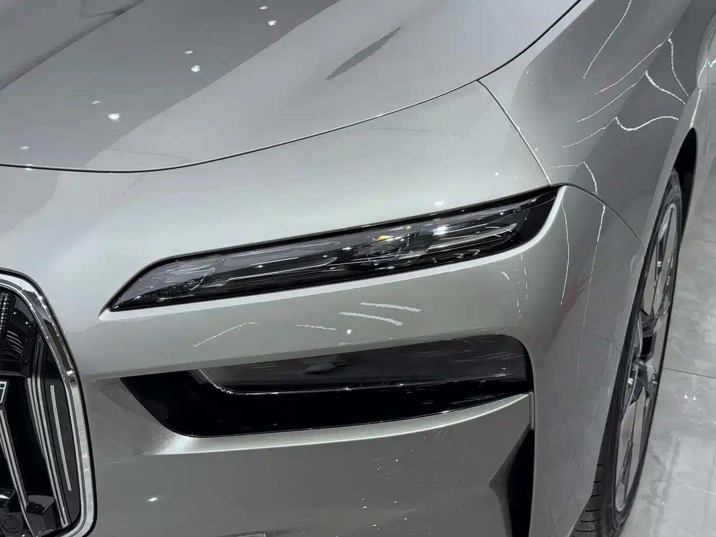 BMW i7 2023 eDrive50L Luxury Package — миниатюра 4