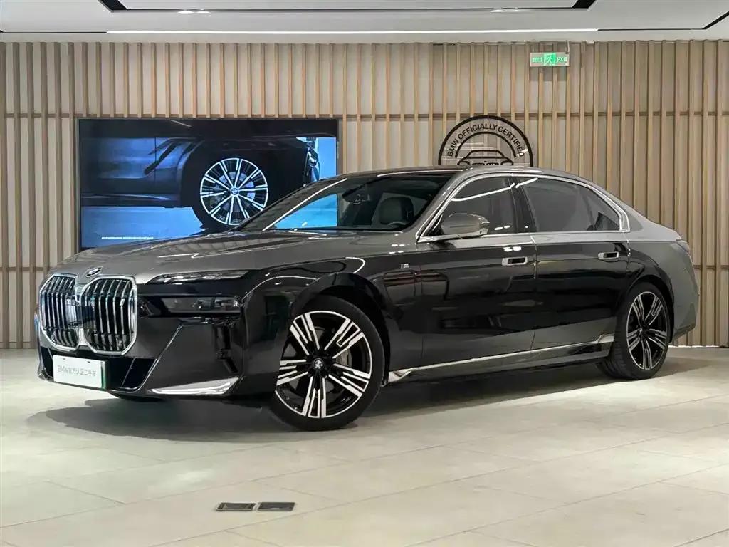2023 BMW i7 xDrive60L M Sport Package — миниатюра 1