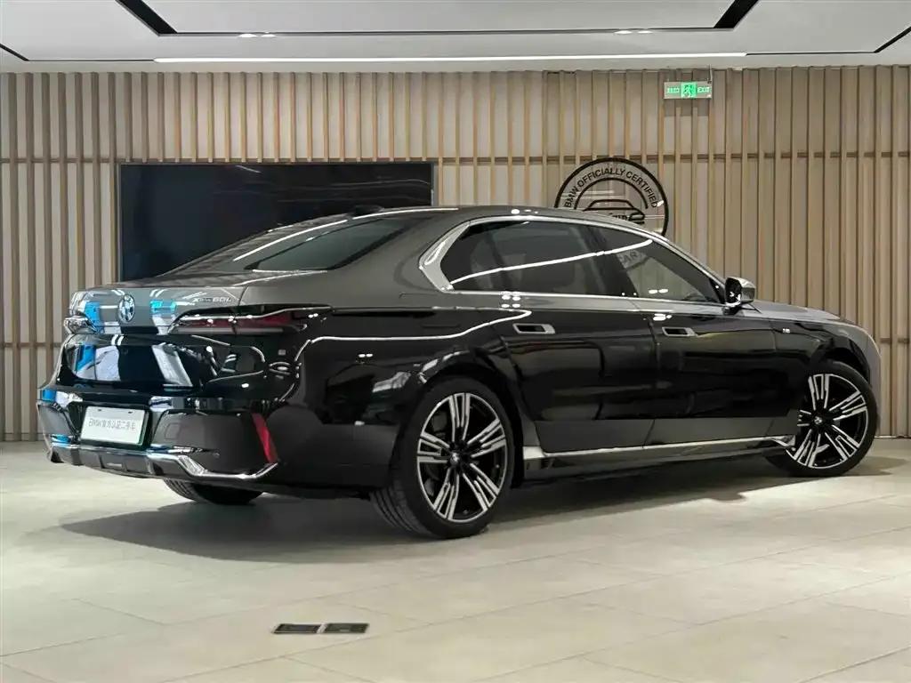 2023 BMW i7 xDrive60L M Sport Package — миниатюра 5