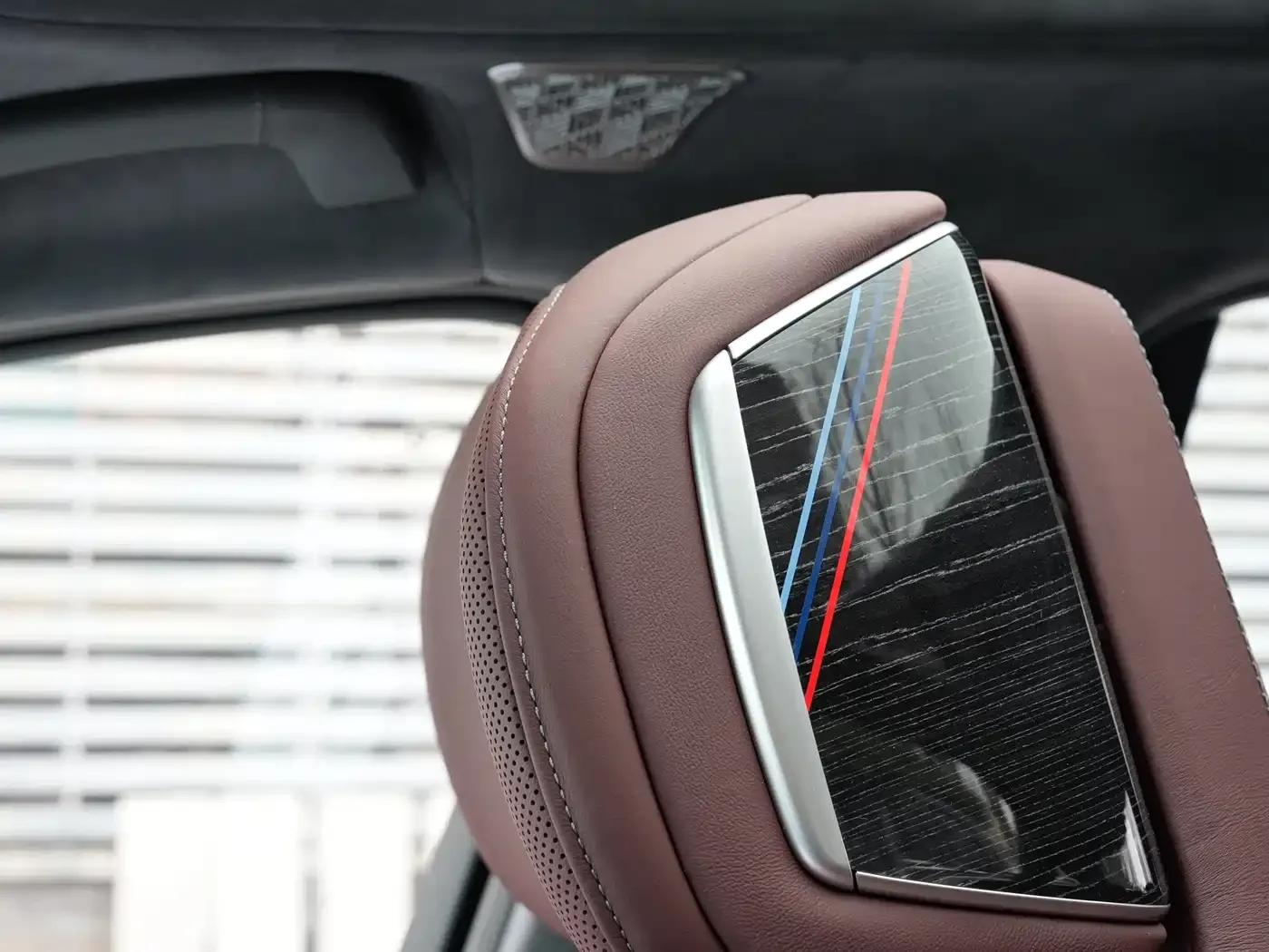 2023 BMW i7 xDrive60L M Sport Package — миниатюра 15