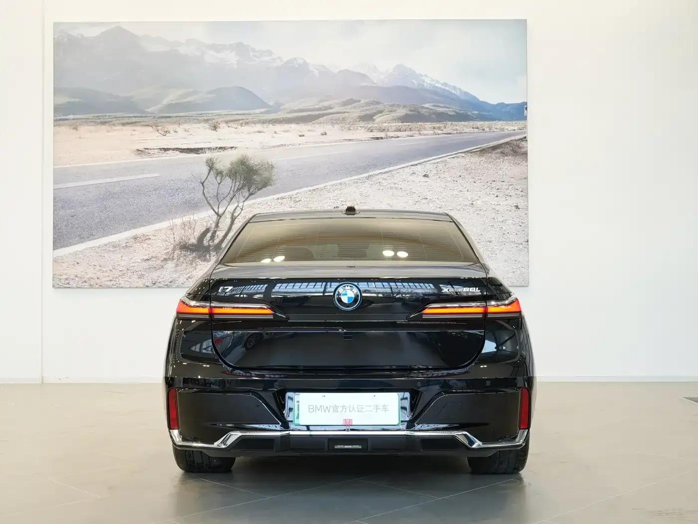 2023 BMW i7 xDrive60L M Sport Package — миниатюра 7