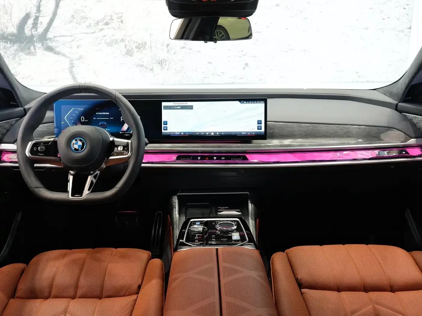 2023 BMW i7 xDrive60L M Sport Package — миниатюра 10