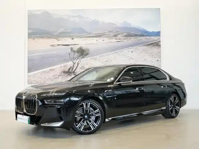 2023 BMW i7 xDrive60L M Sport Package