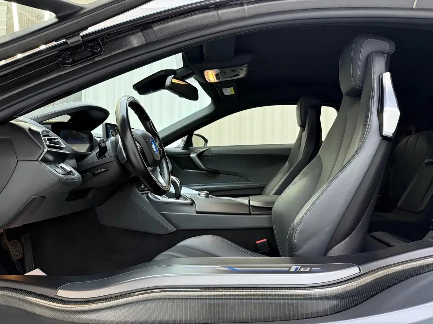 BMW i8 2014 Standard Edition — миниатюра 5