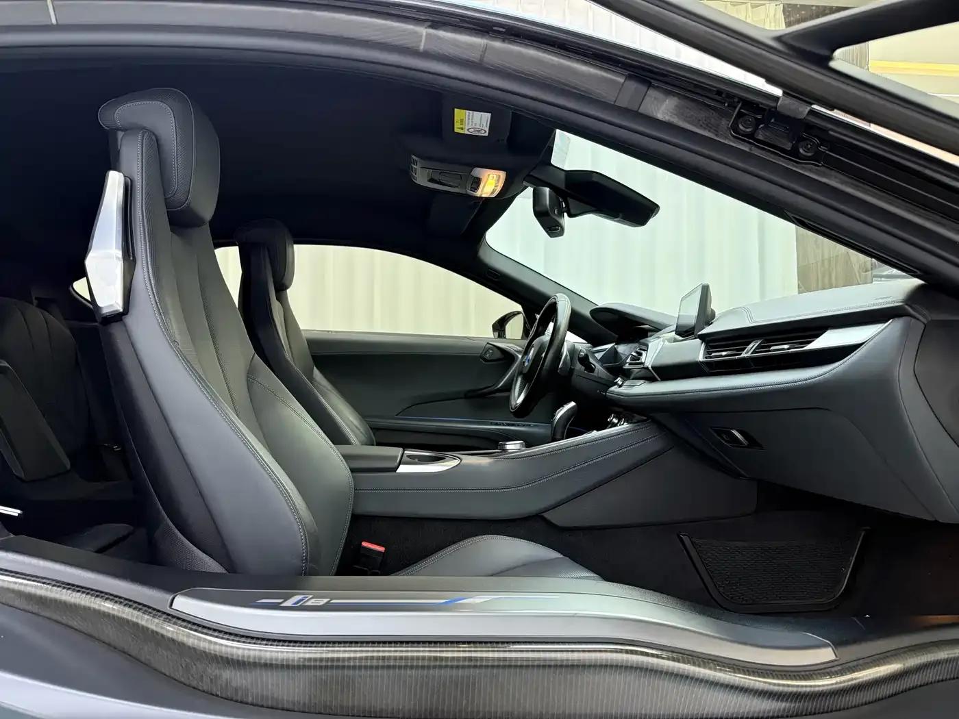 BMW i8 2014 Standard Edition — миниатюра 8