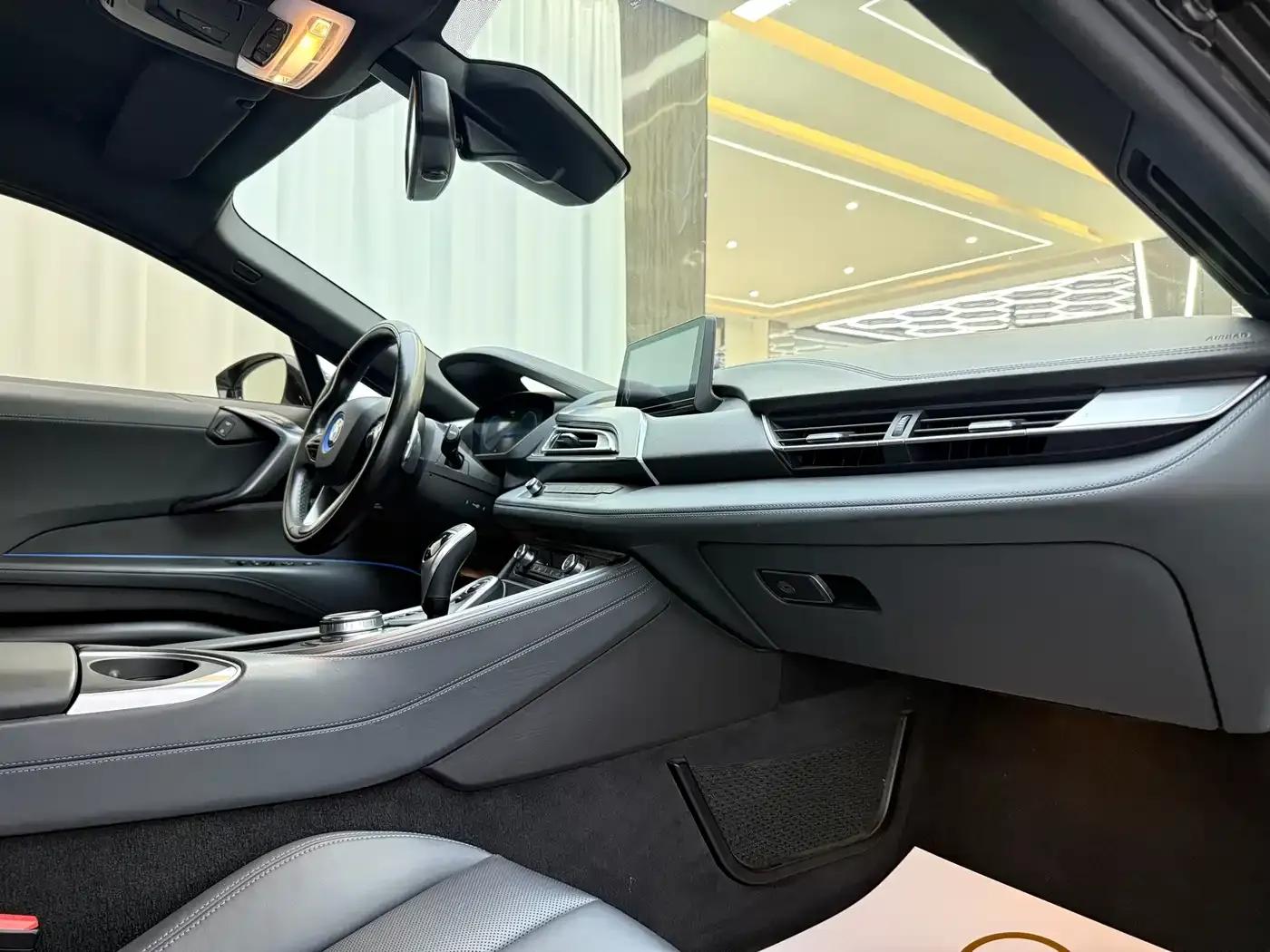 BMW i8 2014 Standard Edition — миниатюра 9