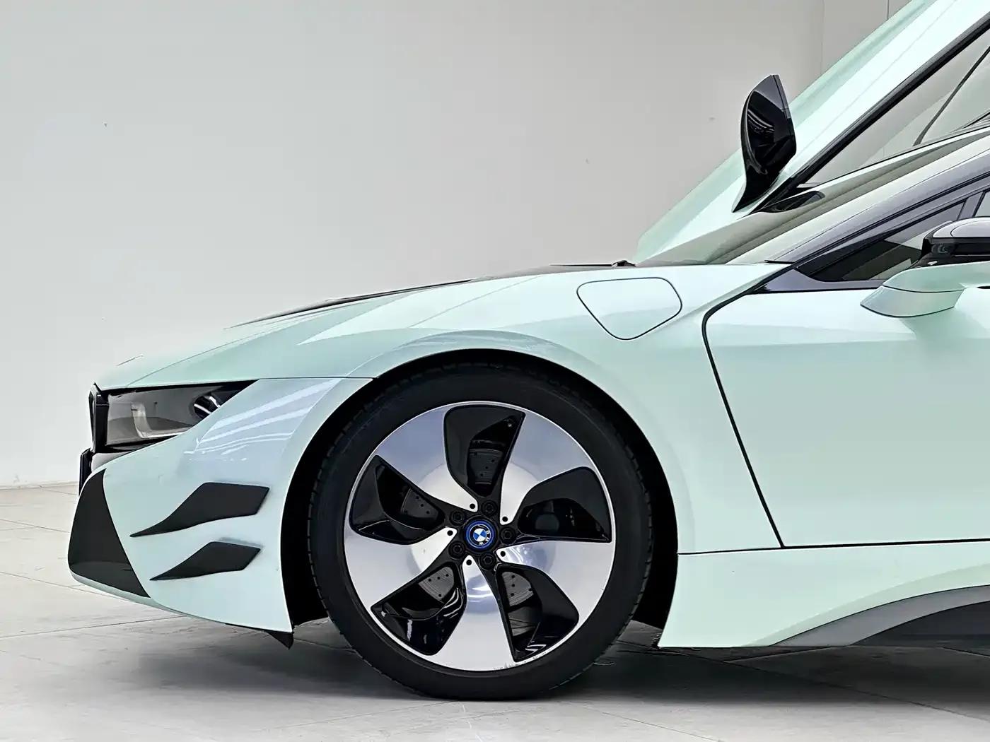 BMW i8 2014 Standard Edition — миниатюра 11