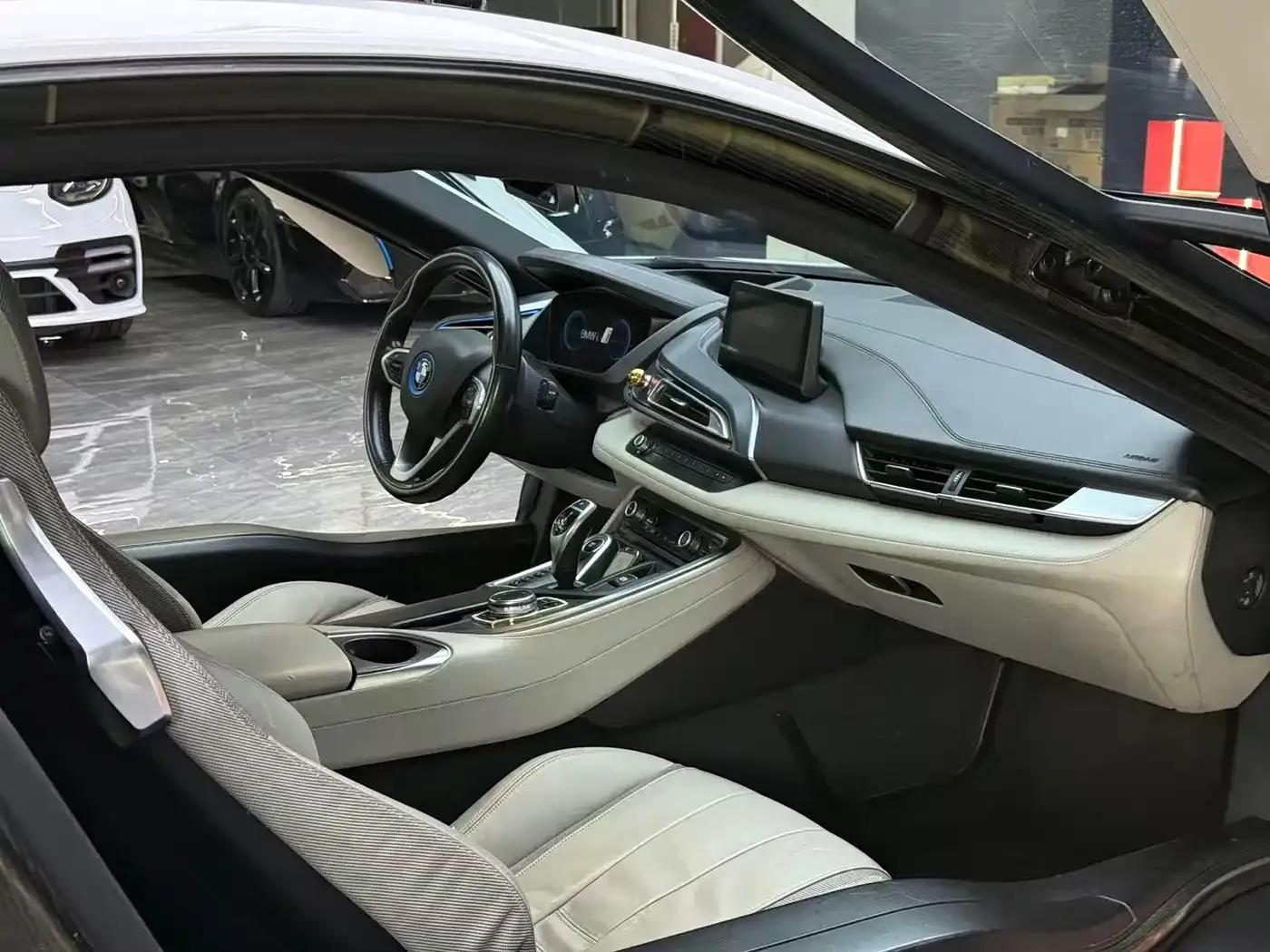 BMW i8 2014 Standard Edition — миниатюра 13