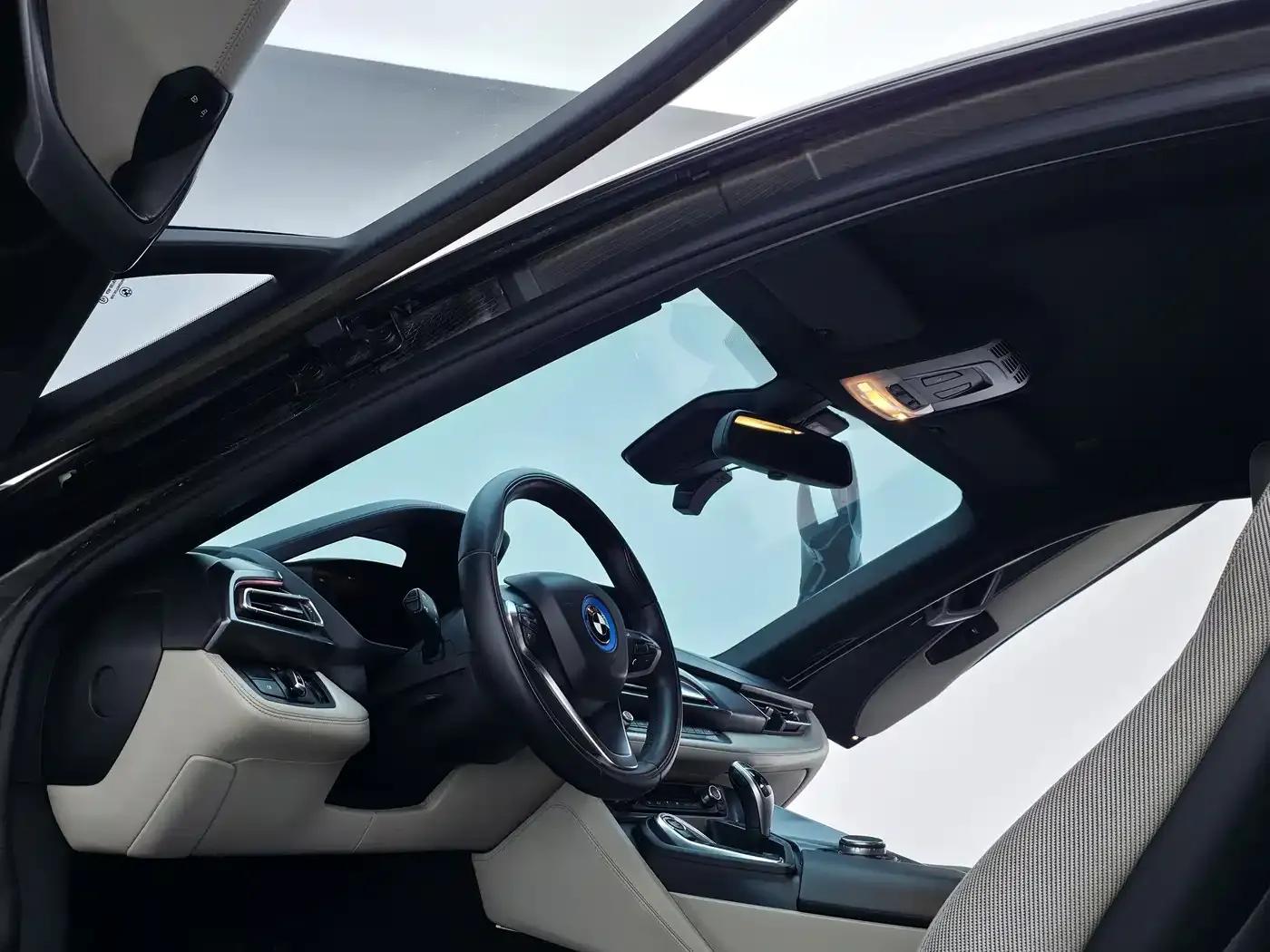 BMW i8 2014 Standard Edition — миниатюра 11