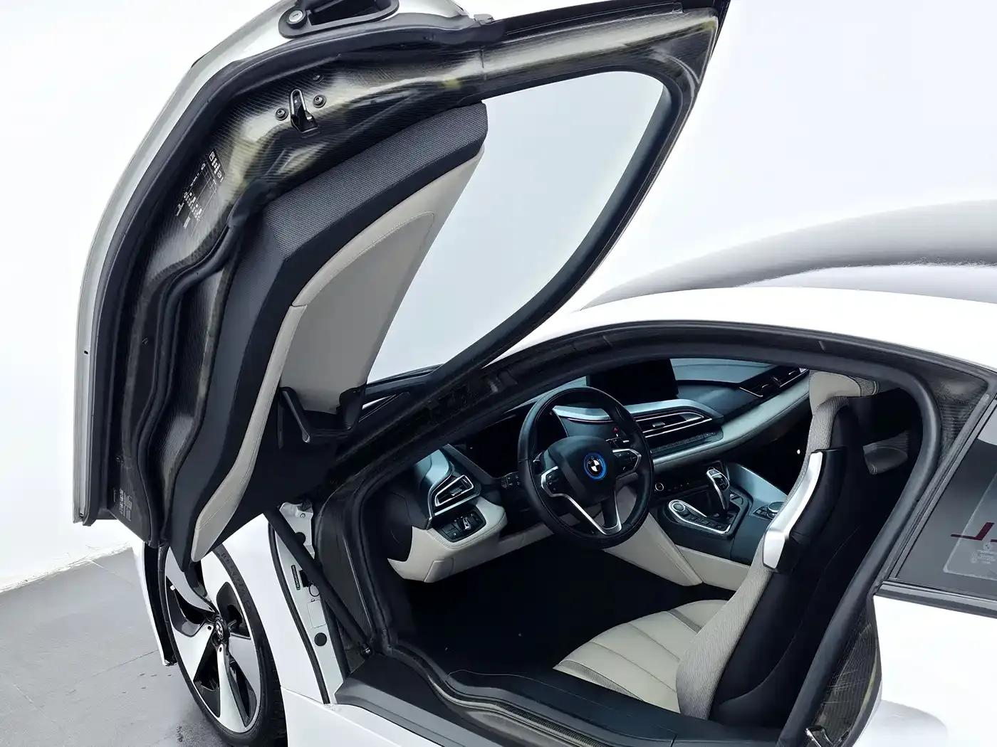BMW i8 2014 Standard Edition — миниатюра 32