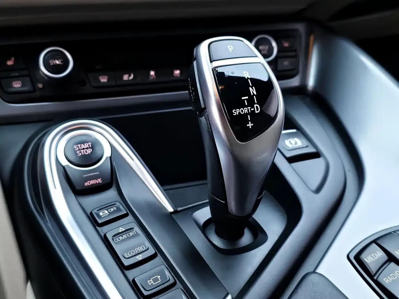 BMW i8 2014 Standard Edition — миниатюра 39