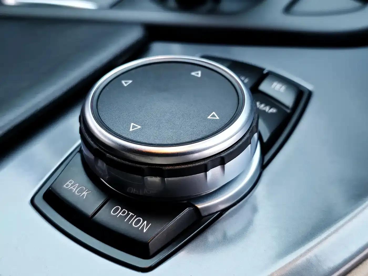 BMW i8 2014 Standard Edition — миниатюра 41