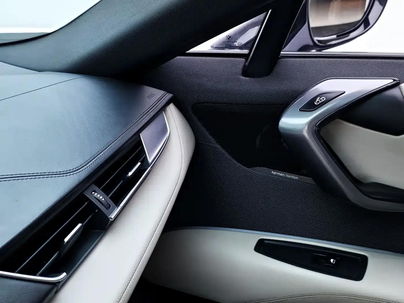 BMW i8 2014 Standard Edition — миниатюра 42