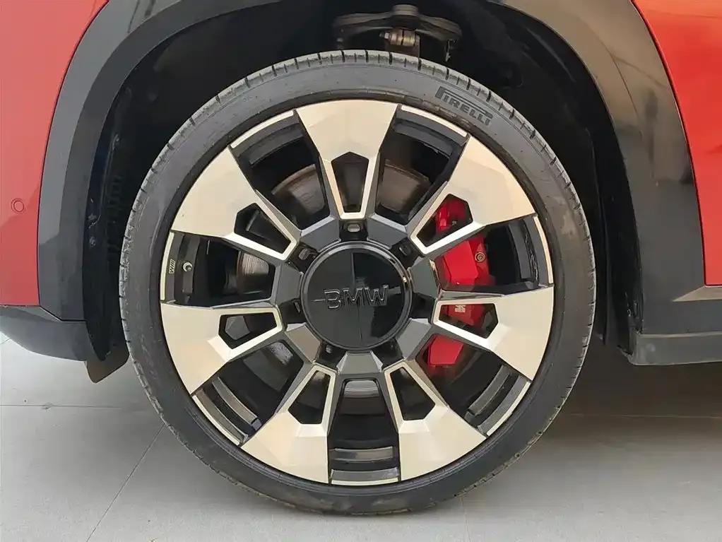BMW XM 2023 50e — миниатюра 18