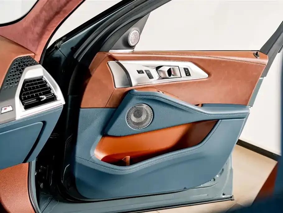 BMW XM 2023 Base Model — миниатюра 21