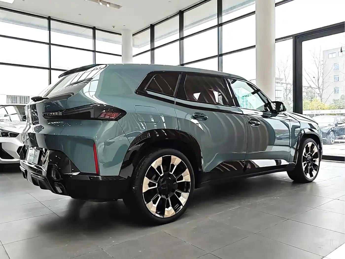 BMW XM 2023 Base Model — миниатюра 16