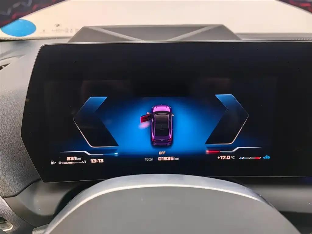2025 BMW M235L — миниатюра 14
