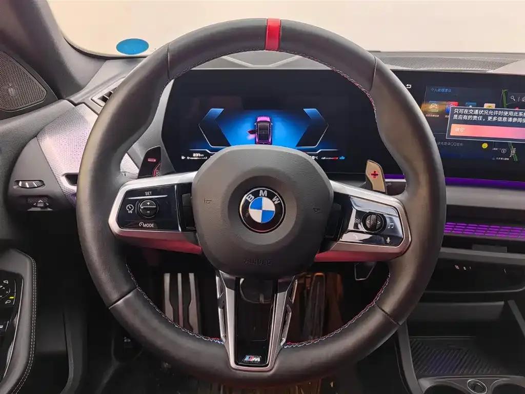 2025 BMW M235L — миниатюра 10