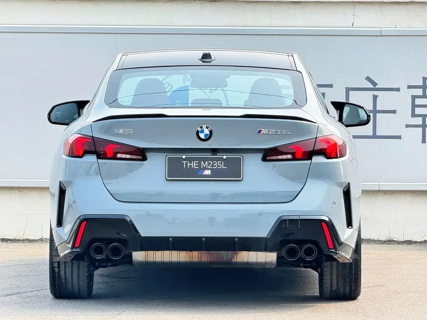 2025 BMW M235L — миниатюра 4