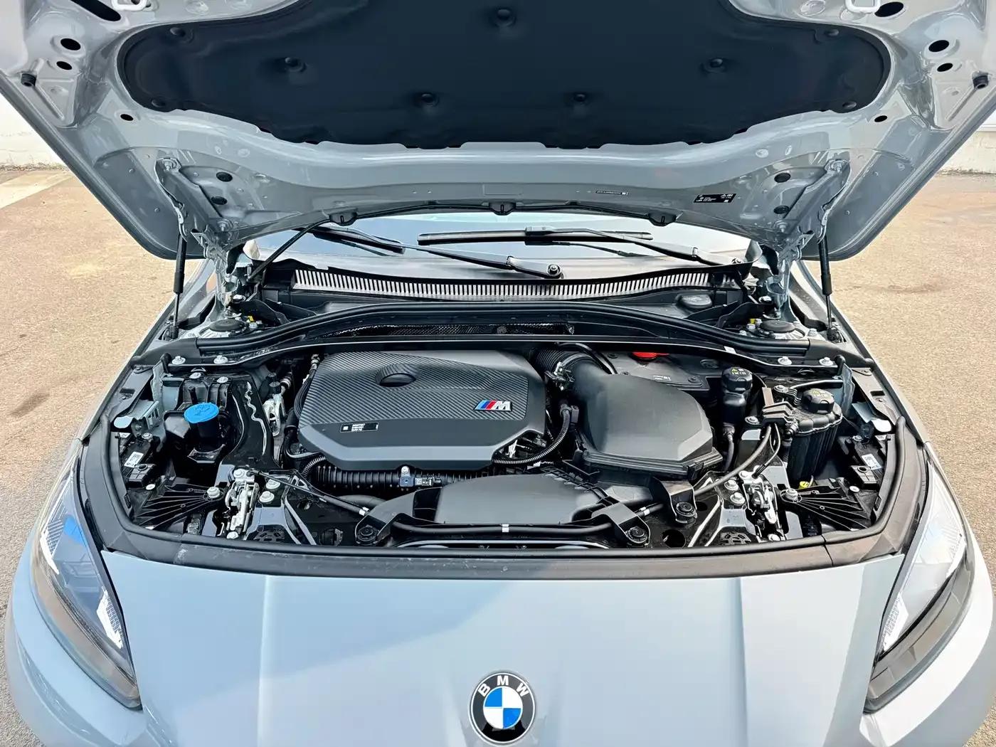 2025 BMW M235L — миниатюра 6