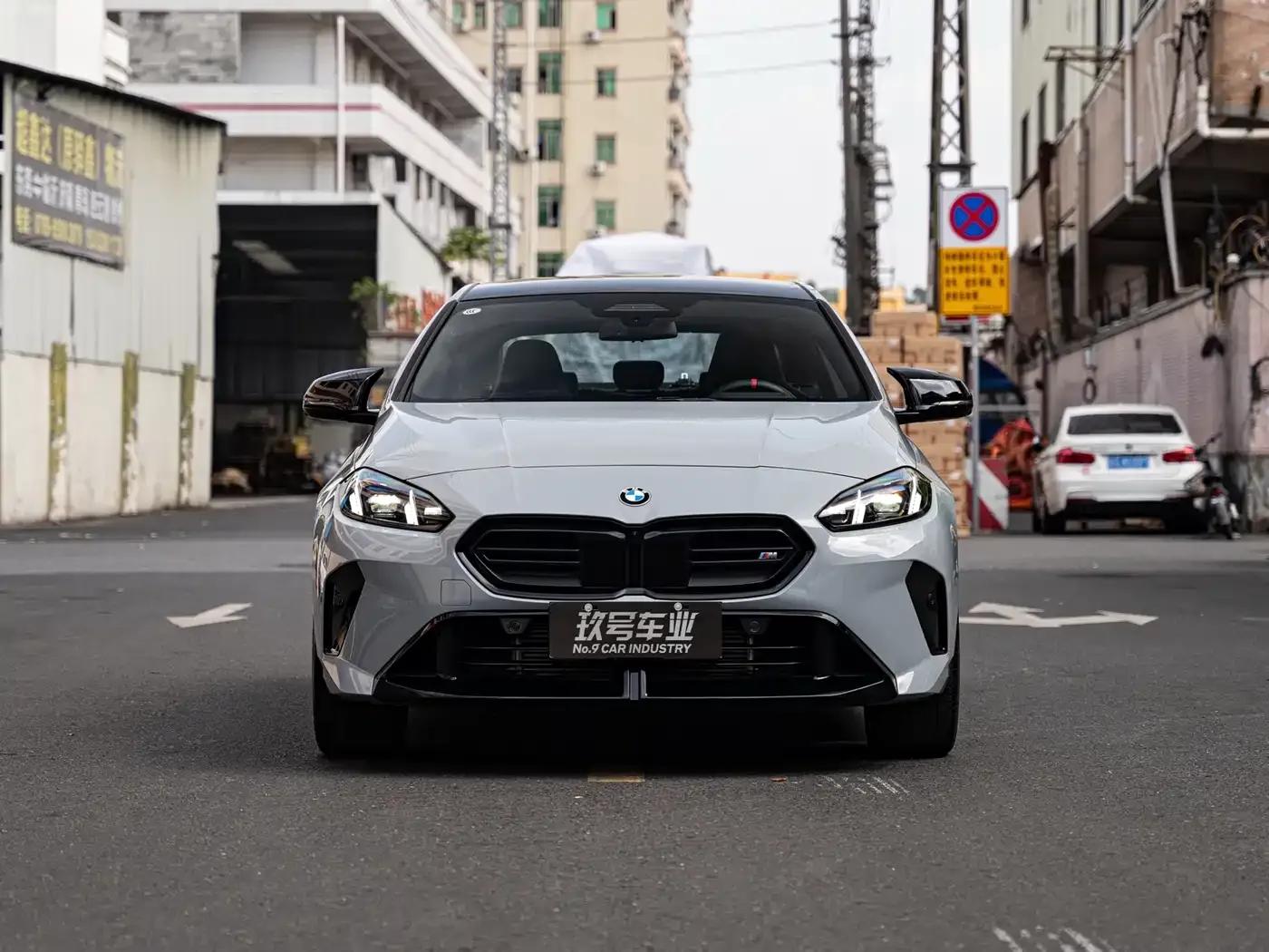 2025 BMW M235L — миниатюра 2