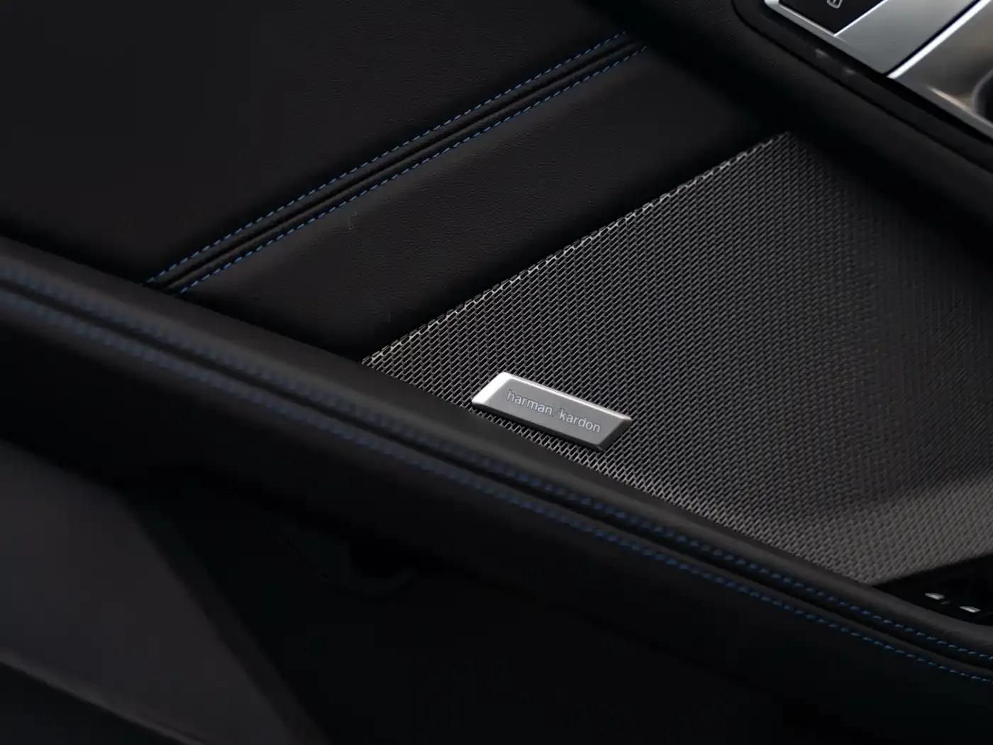 2025 BMW M235L — миниатюра 9