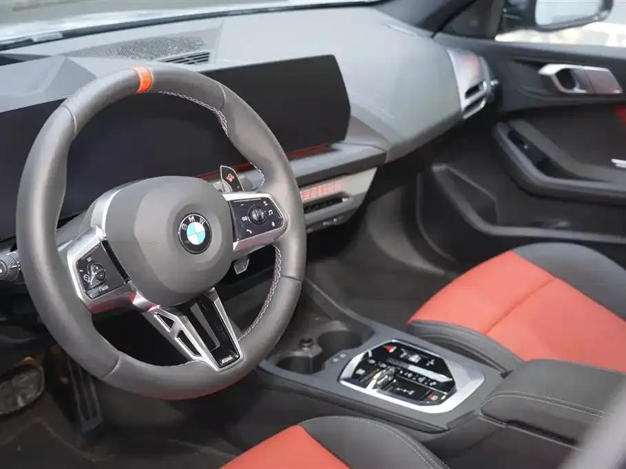 2025 BMW M235L — миниатюра 7