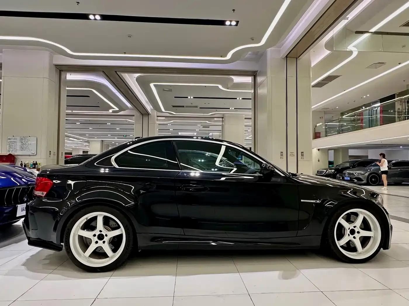 2011 BMW 1 Series M Coupe — миниатюра 8