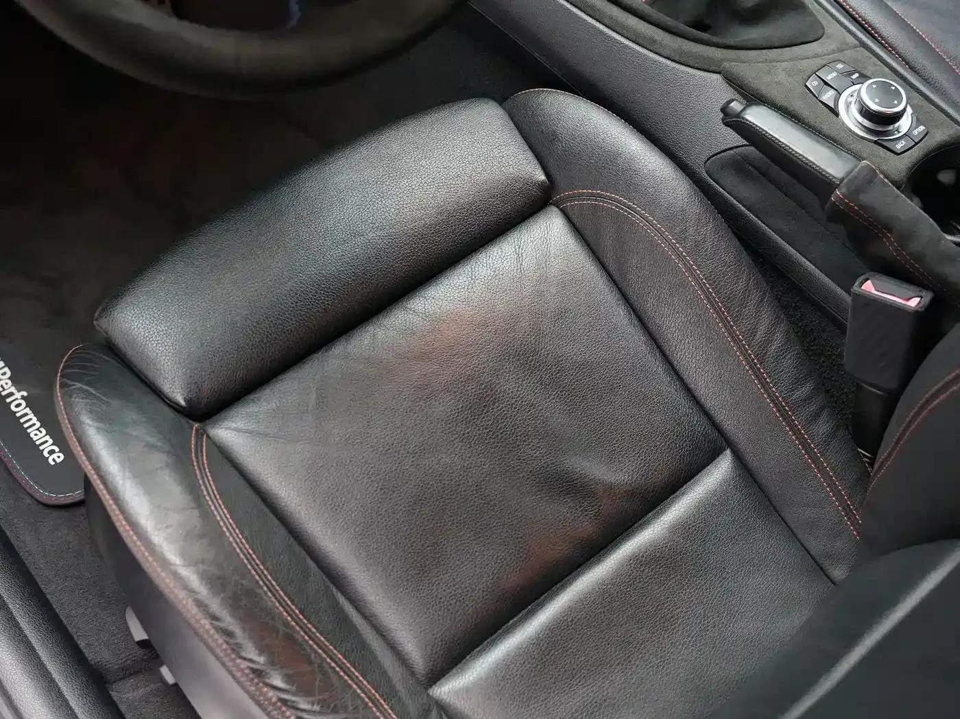 2011 BMW 1 Series M Coupe — миниатюра 21