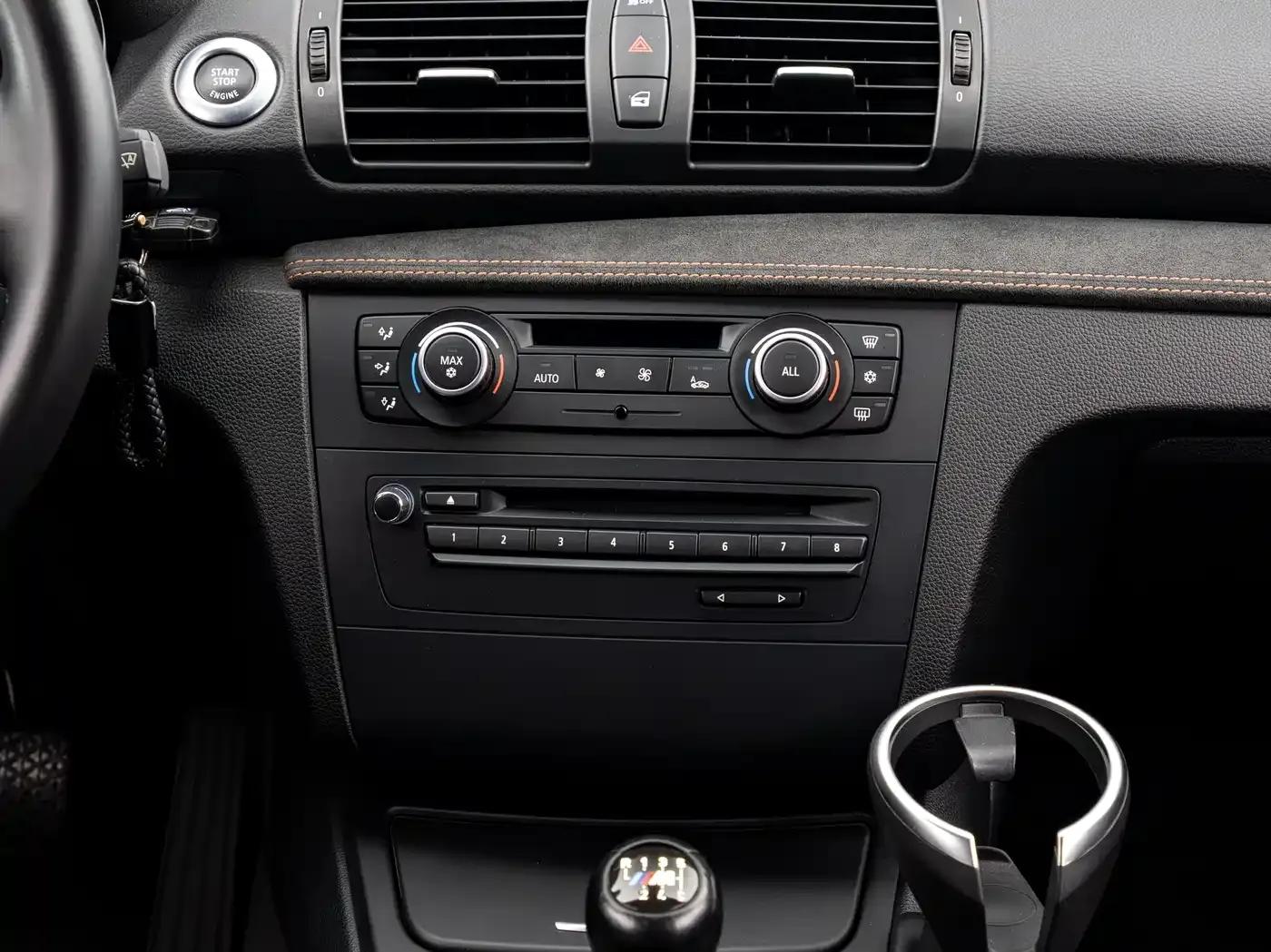 2011 BMW 1 Series M Coupe — миниатюра 5