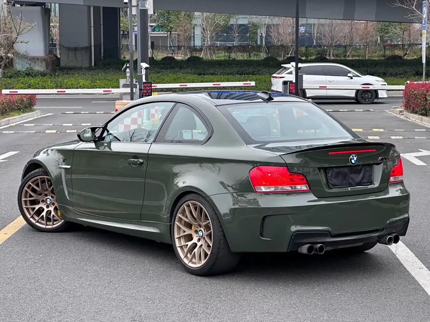 2011 BMW 1 Series M Coupe — миниатюра 17