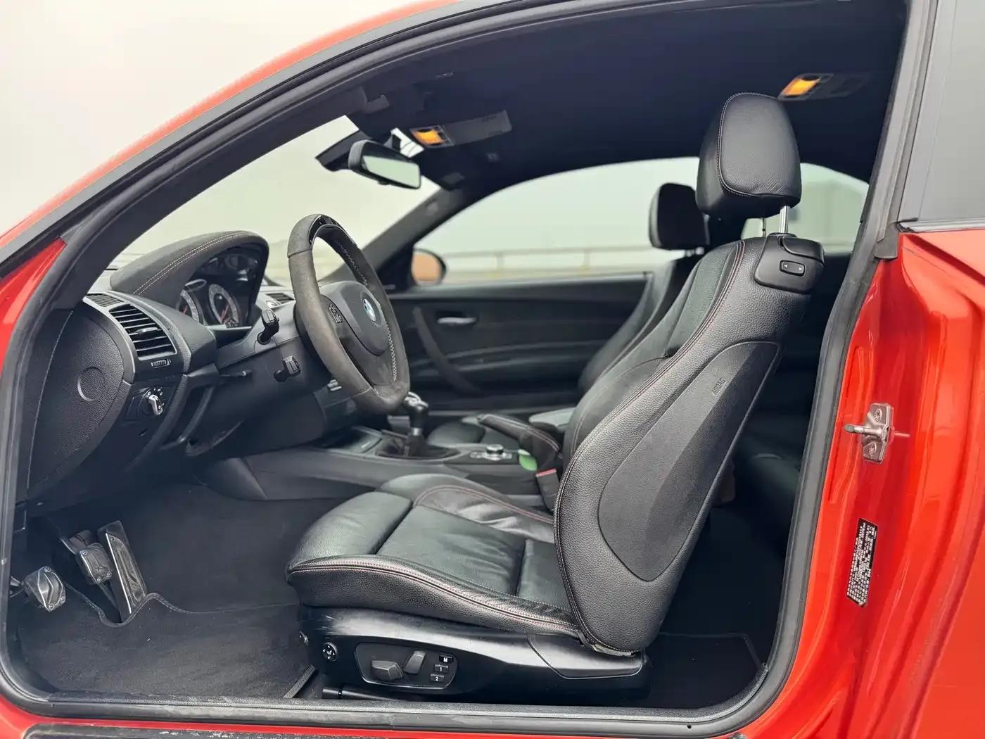 2011 BMW 1 Series M Coupe — миниатюра 9