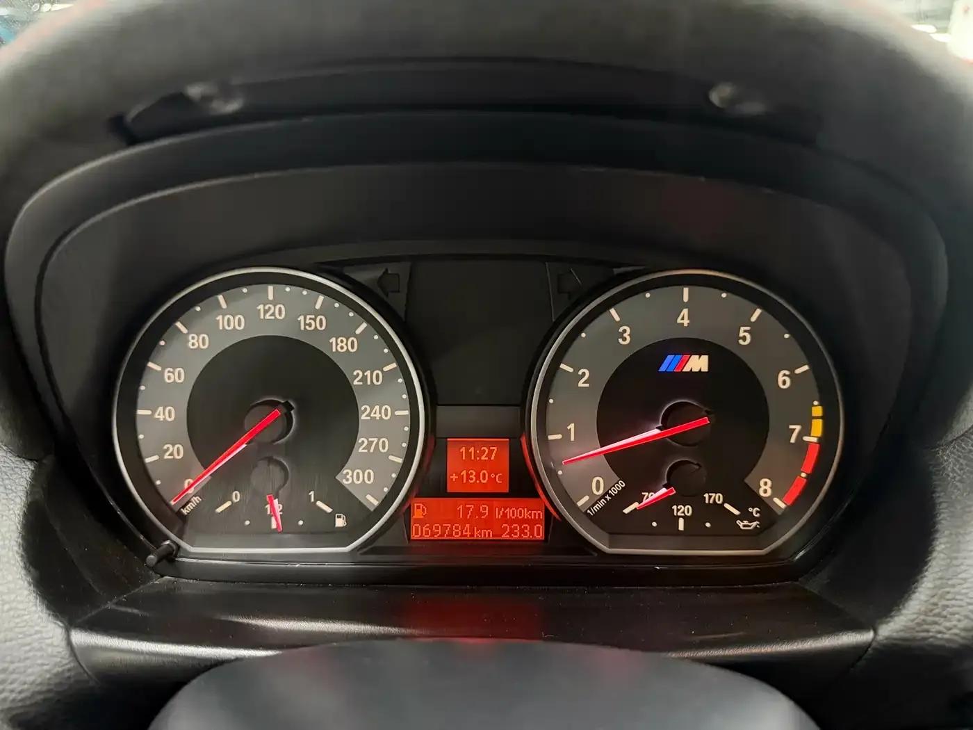 2011 BMW 1 Series M Coupe — миниатюра 12