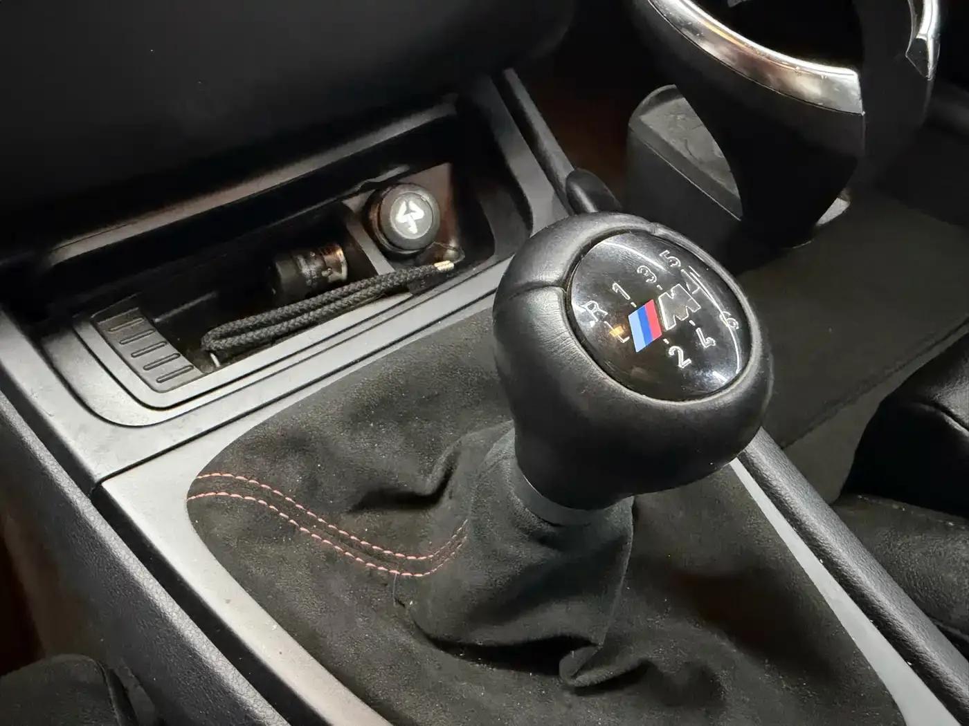 2011 BMW 1 Series M Coupe — миниатюра 15