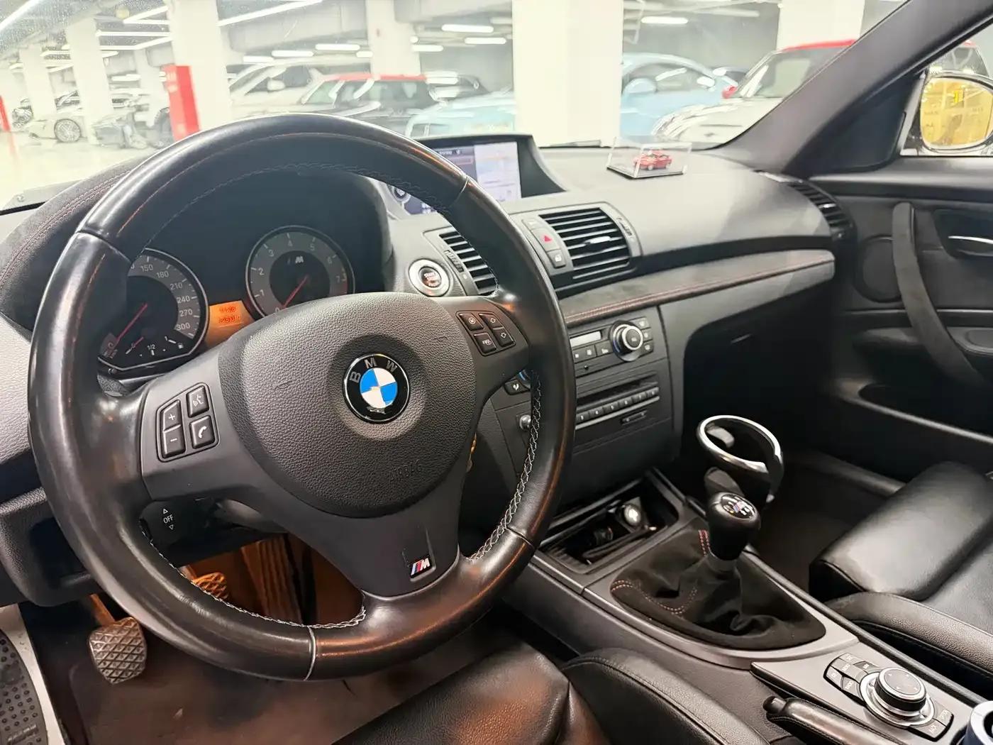 2011 BMW 1 Series M Coupe — миниатюра 17