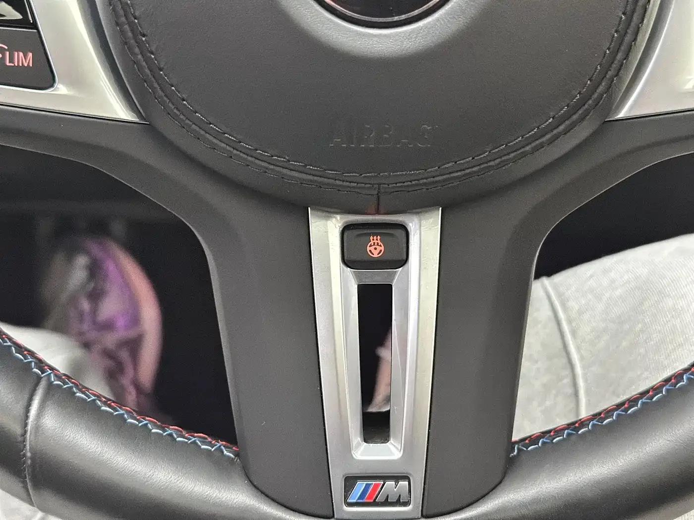 2022 BMW X3 M40i — миниатюра 25