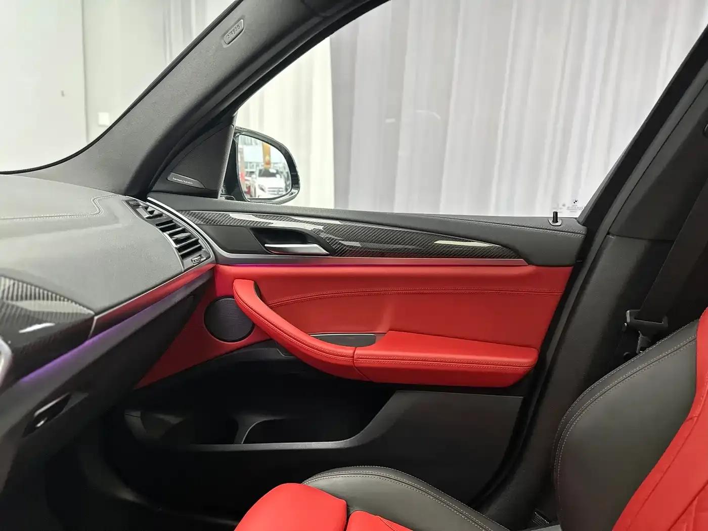 2022 BMW X3 M40i — миниатюра 29
