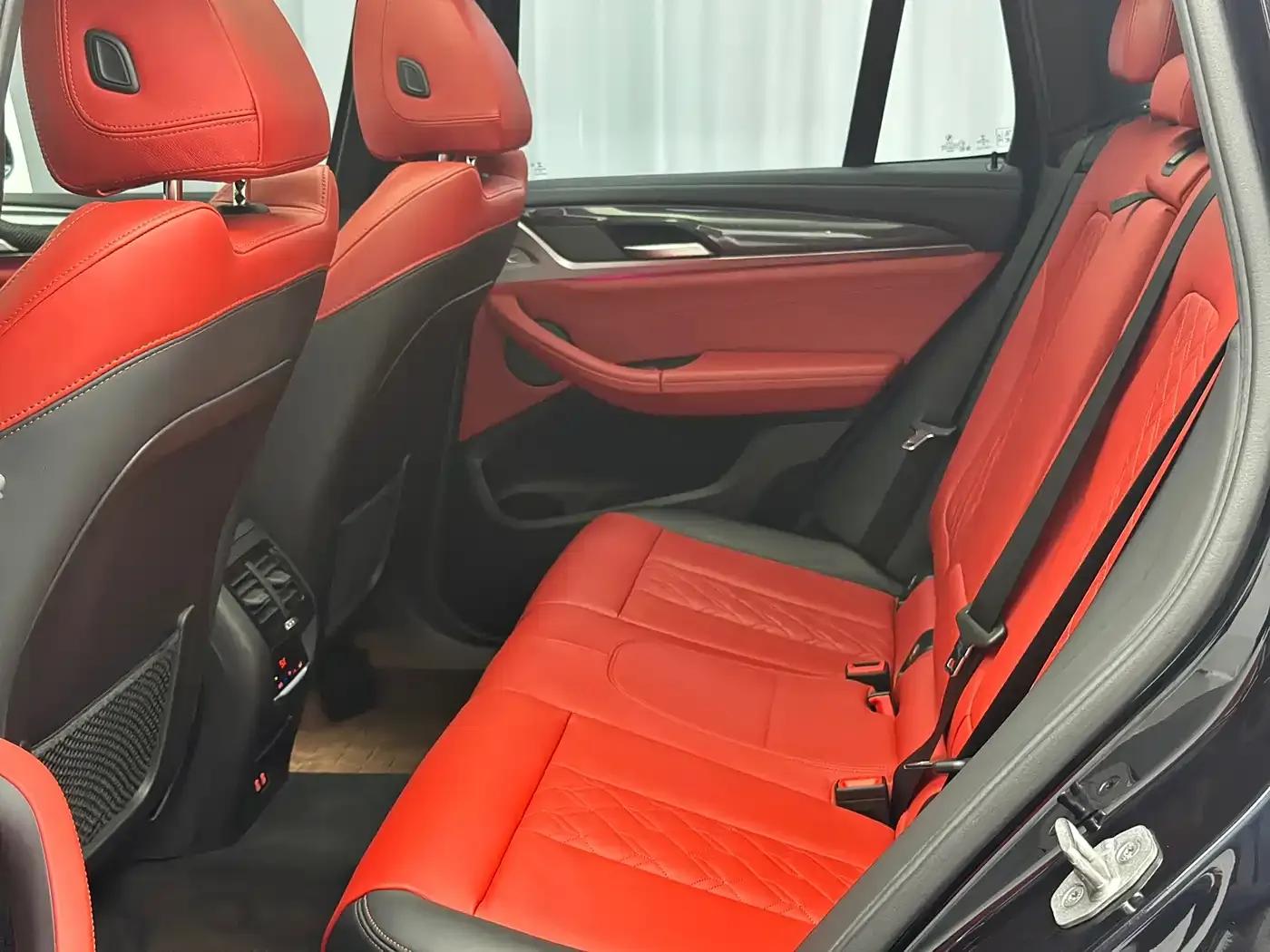 2022 BMW X3 M40i — миниатюра 31
